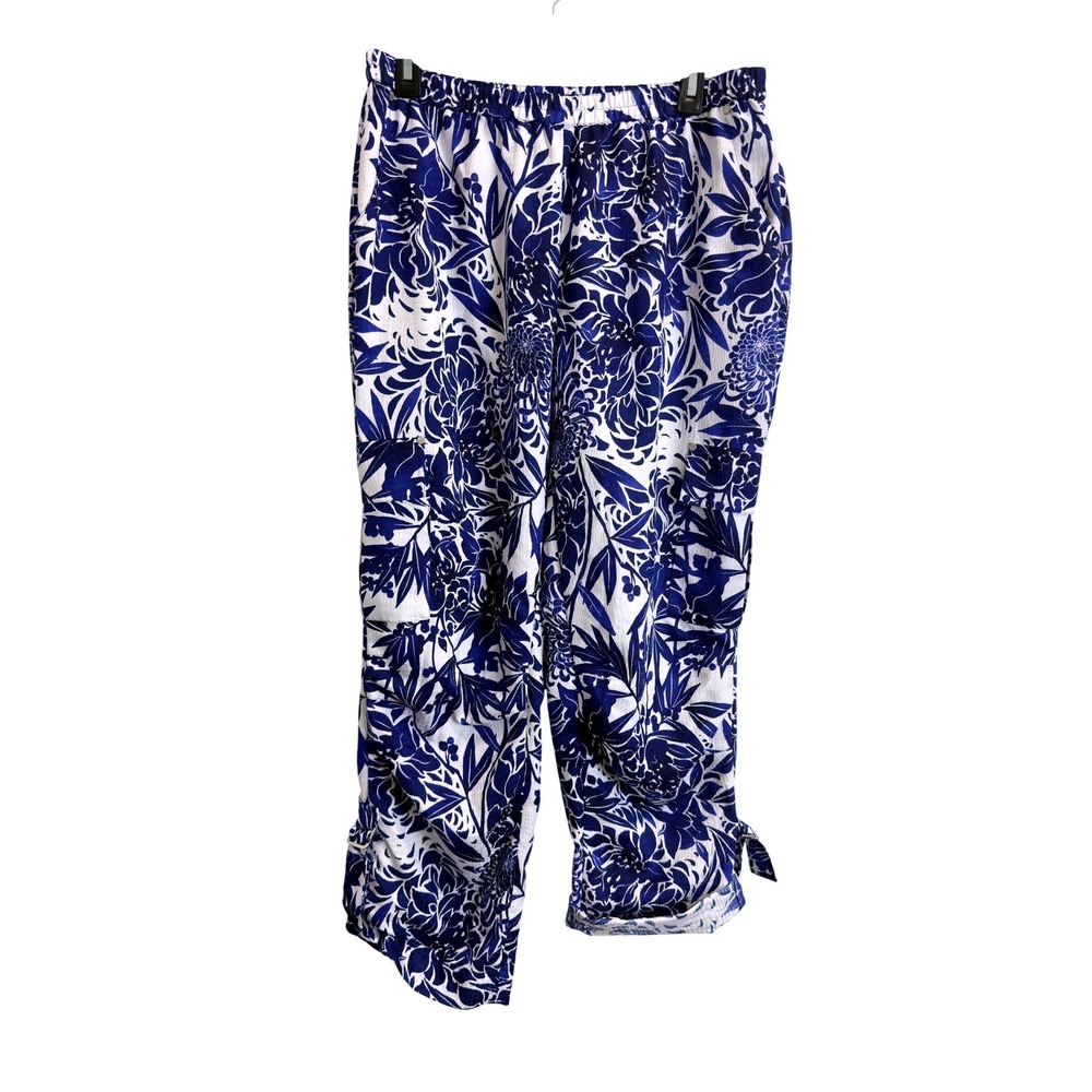 Black Label by Chico's Blue White Floral Cargo Crop Pants Size 1 M Elastic Waist
